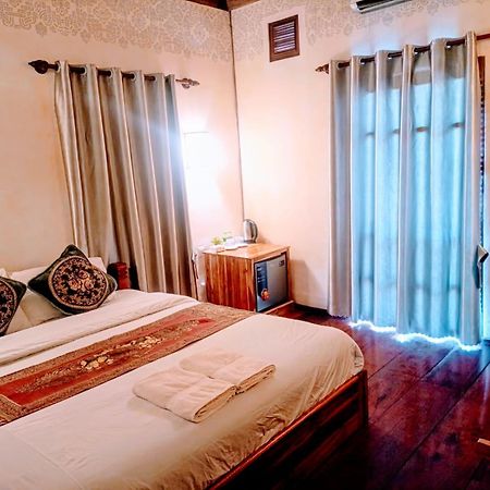 Ireenkevin Guesthouse Luang Prabang Ngoại thất bức ảnh